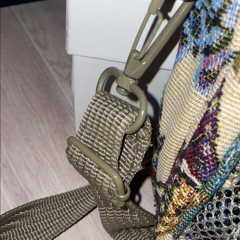 PIONEER Express Multicolor Tapestry Bag - Picture 4 of 10